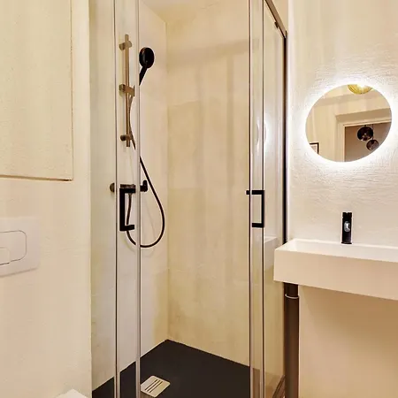 Pick A Flat's In Grands Boulevards- Rue Cadet Appartement