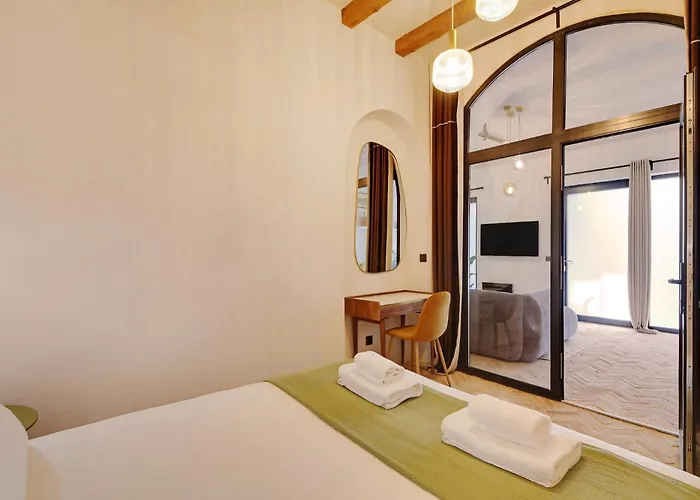 Pick A Flat's In Grands Boulevards- Rue Cadet شقة *